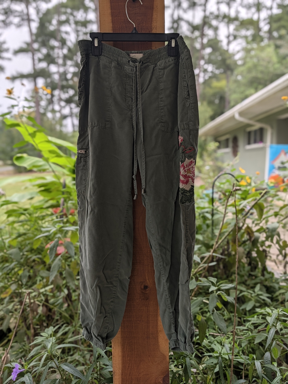 Anthropologie Women's Olive Green Cargo Jogger Pants with Floral Embroidery